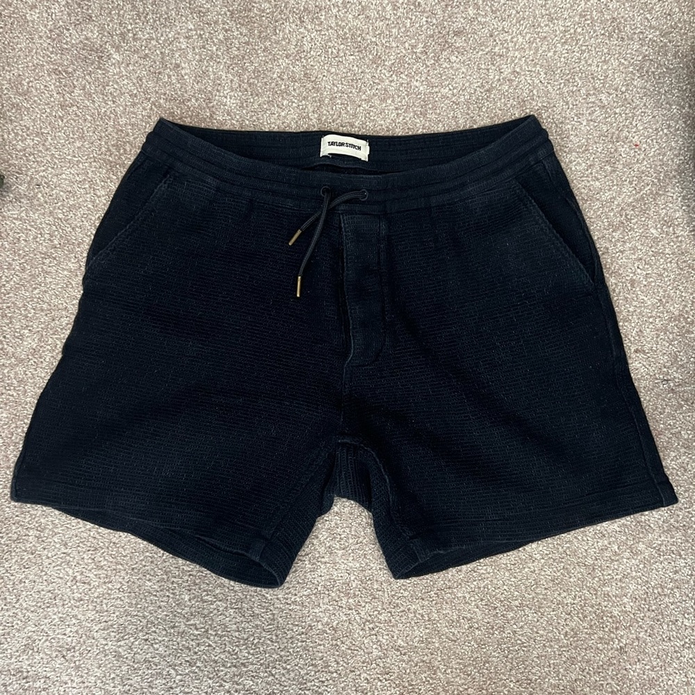 Taylor Stitch Apres Navy shorts size Medium